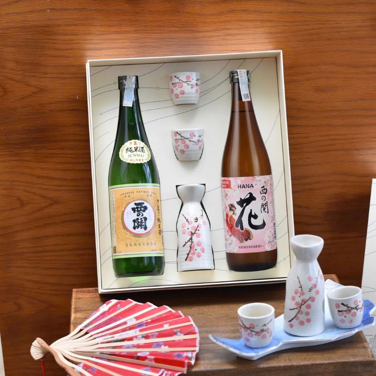 Hộp Quà Rượu Sake Nishino Seki Hana & Junmai 720ml 15% - 7 Vị Thần