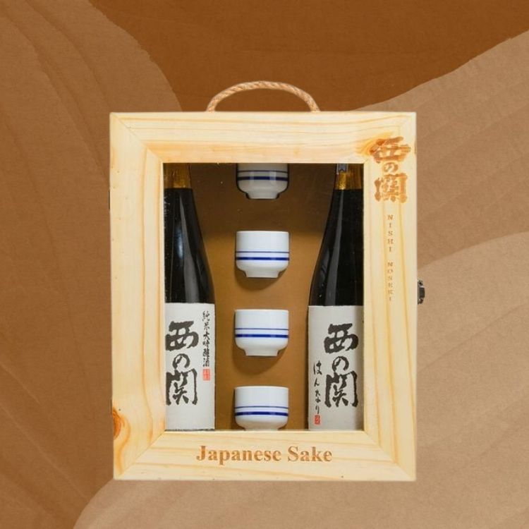 Quà Tết Rượu Sake Nishinoseki Hannary 720ml (16%) - Hộp Quà Gỗ 