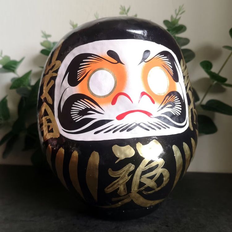 daruma đen