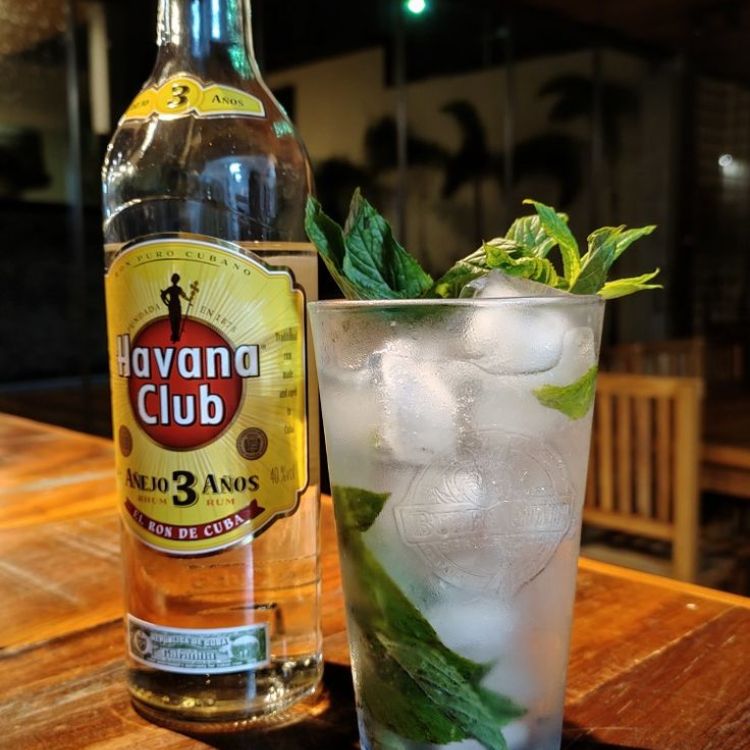 havana club dòng rum trắng cổ điển