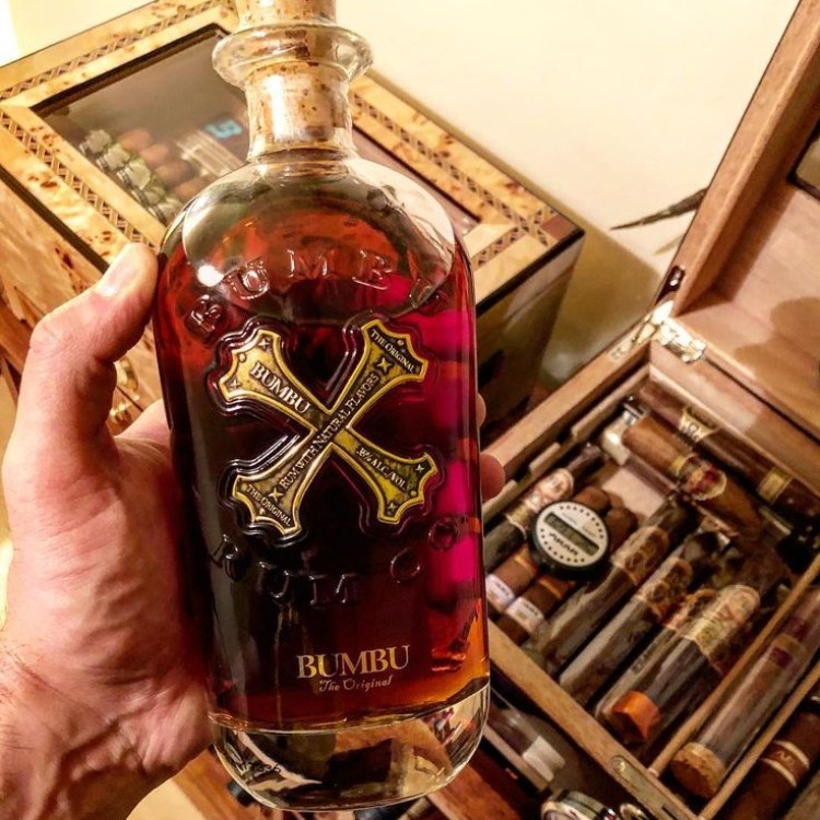 màu sắc rượu rum