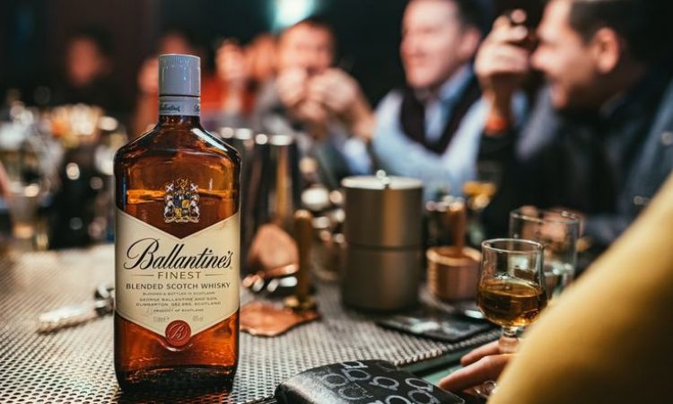 sản phẩm rượu ballantines