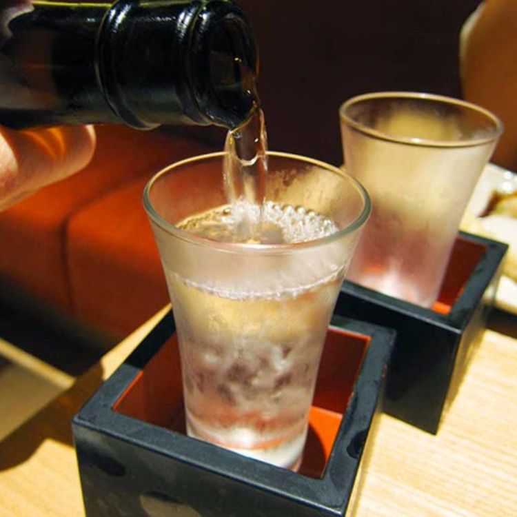 thưởng thức rượu sake nishino seki hana  