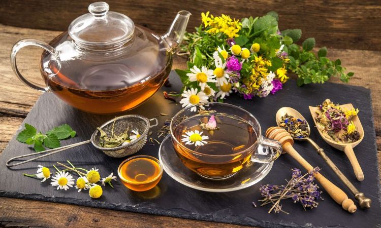 trà thảo mộc cho mẹ bầu