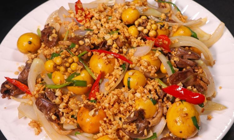 trứng non cháy tỏi