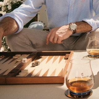 thưởng thức royal salute